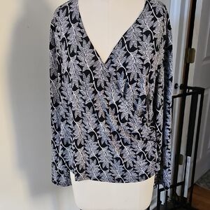 Jaclyn Smith Black and White Leaf Print Blouse Size XL